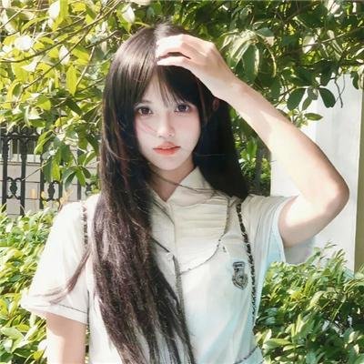 雪花艳舞海报