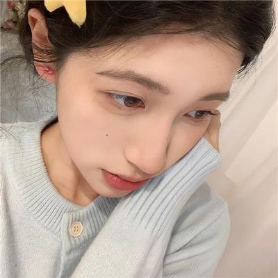 怪诞秀海报